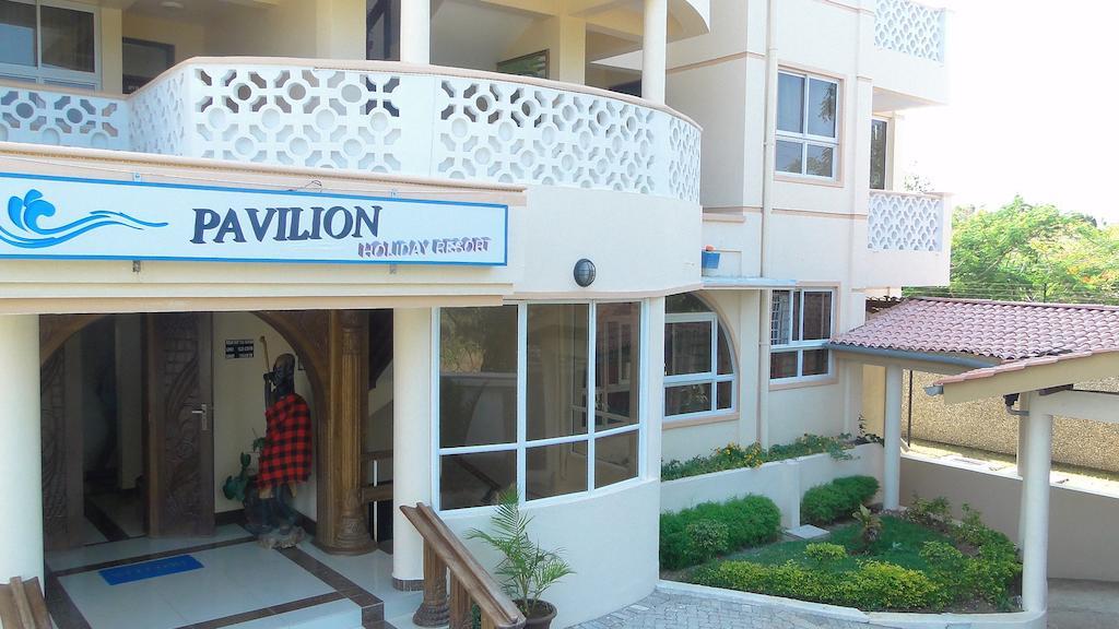 Pavilion Holiday Resort Bamburi Exteriör bild