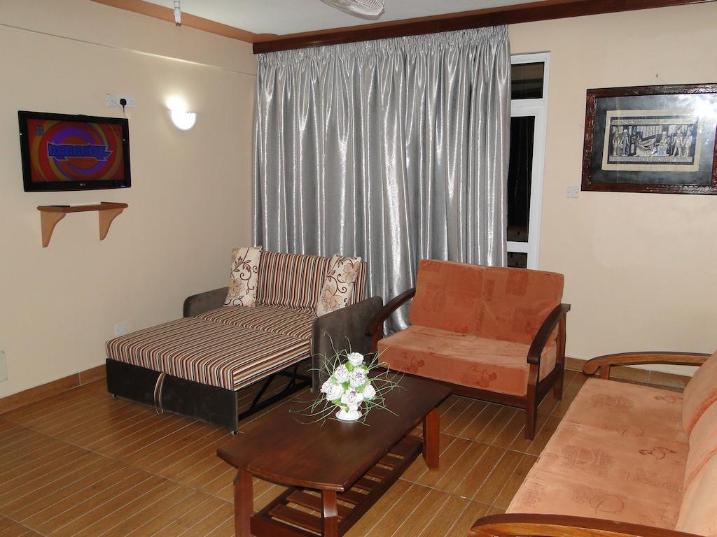 Pavilion Holiday Resort Bamburi Exteriör bild